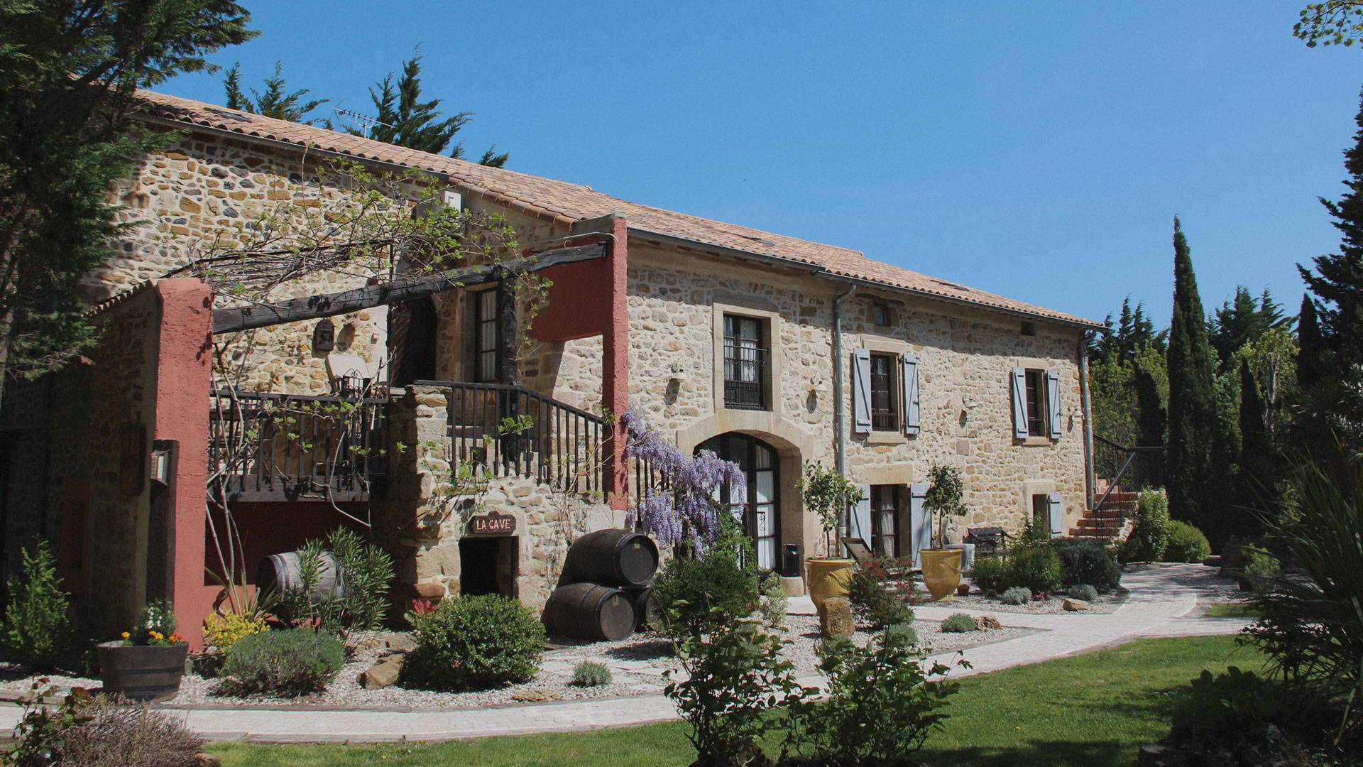 Old diary view from the outside in Languedoc Roussillon holiday rentals